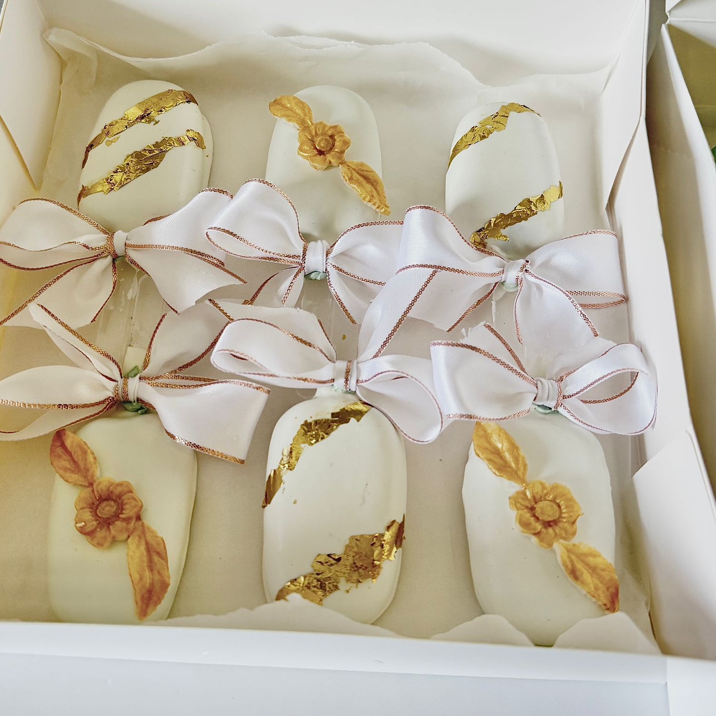 Feather Cakesicles - Box of 12