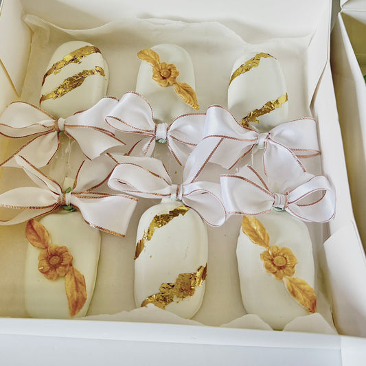 Feather Cakesicles - Box of 12