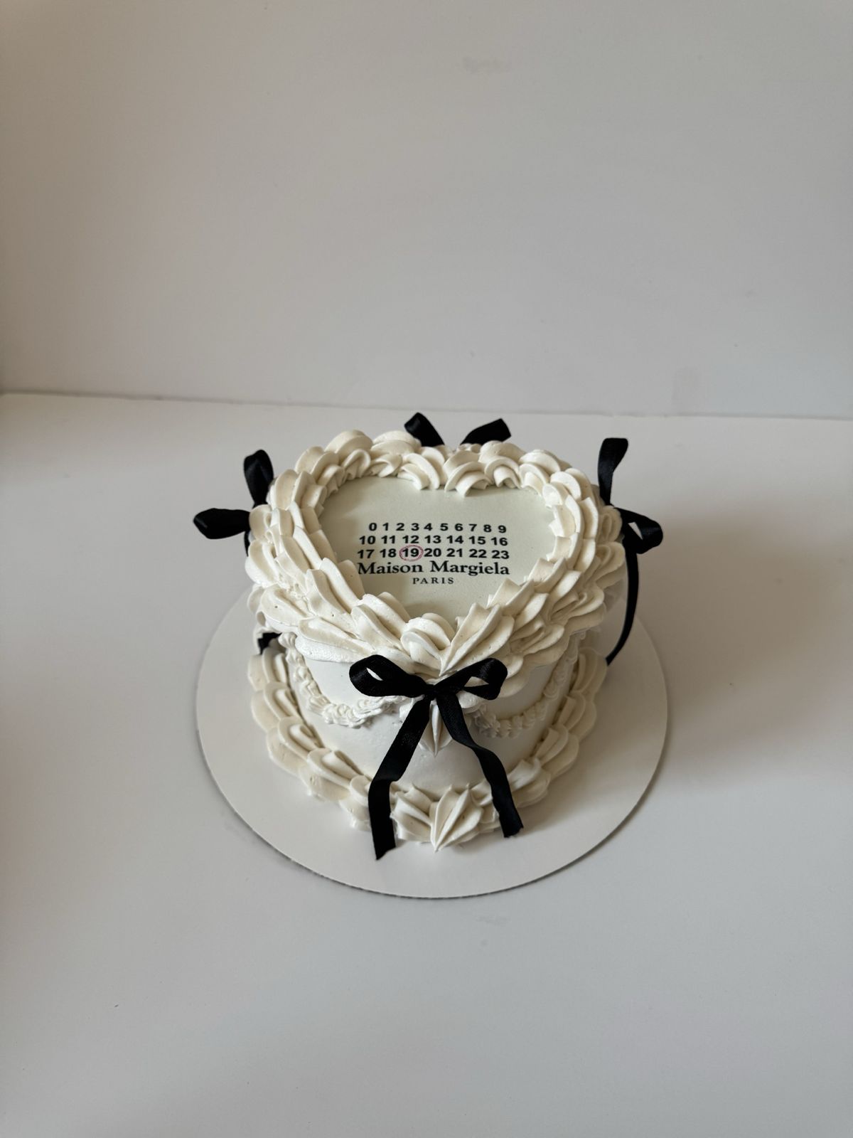 Elegant Heart-Shaped Calendar Cake