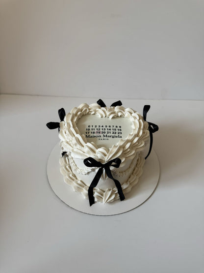 Elegant Heart-Shaped Calendar Cake